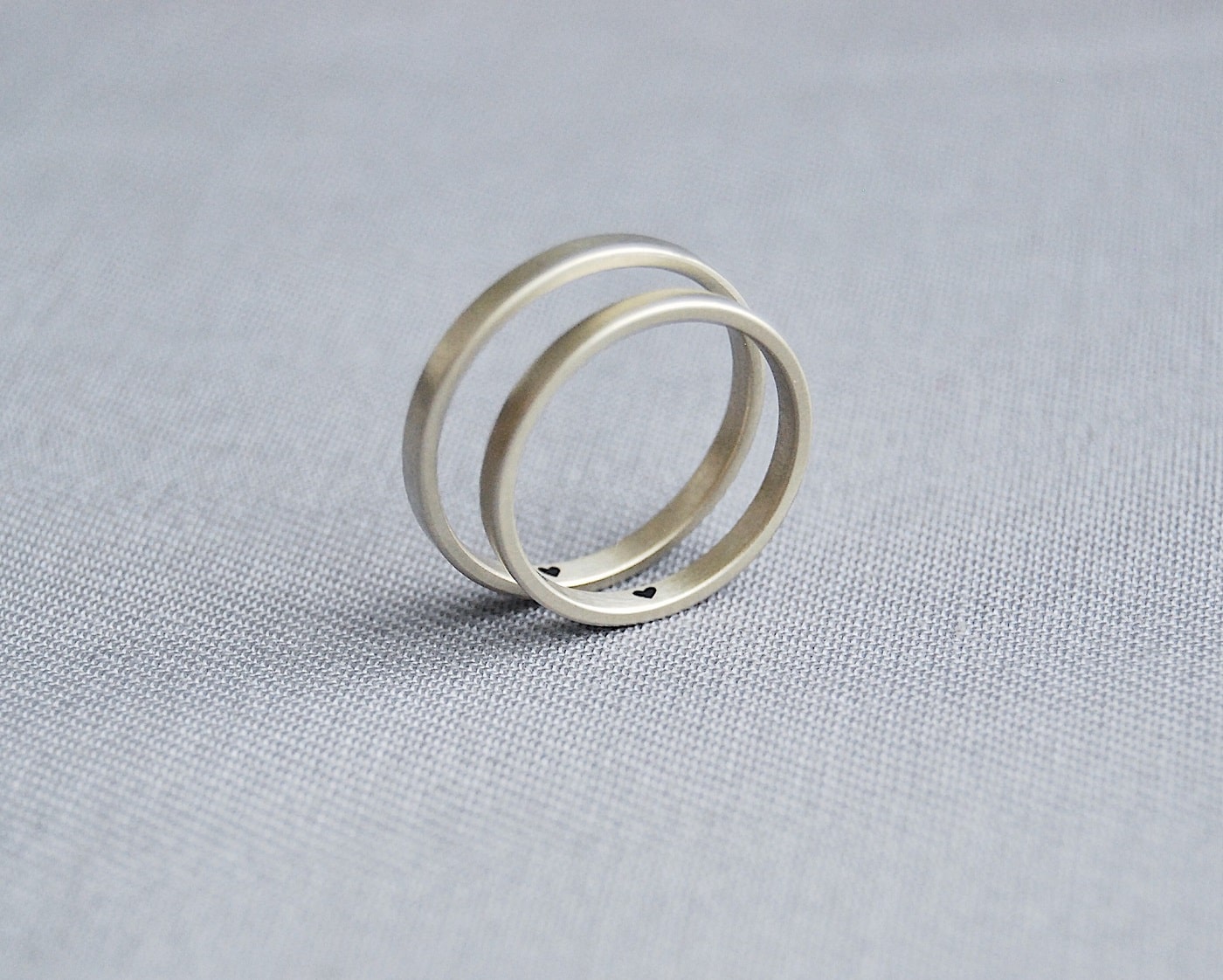 Ring "Secret Heart" (2 mm; black heart)