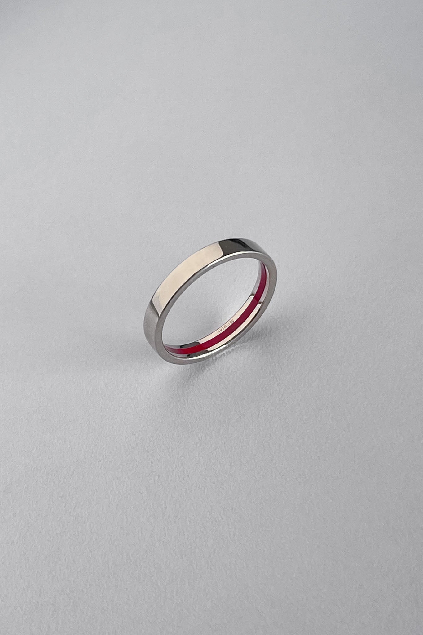 Ring "Secret Stripe" (3 mm) with enamel
