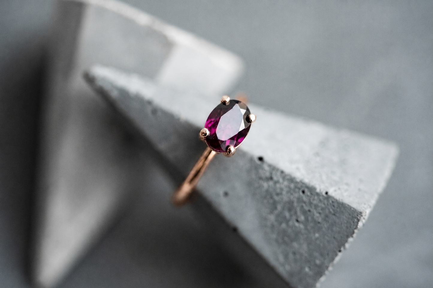 Ring "Shine" (gemstone 6*8 mm)