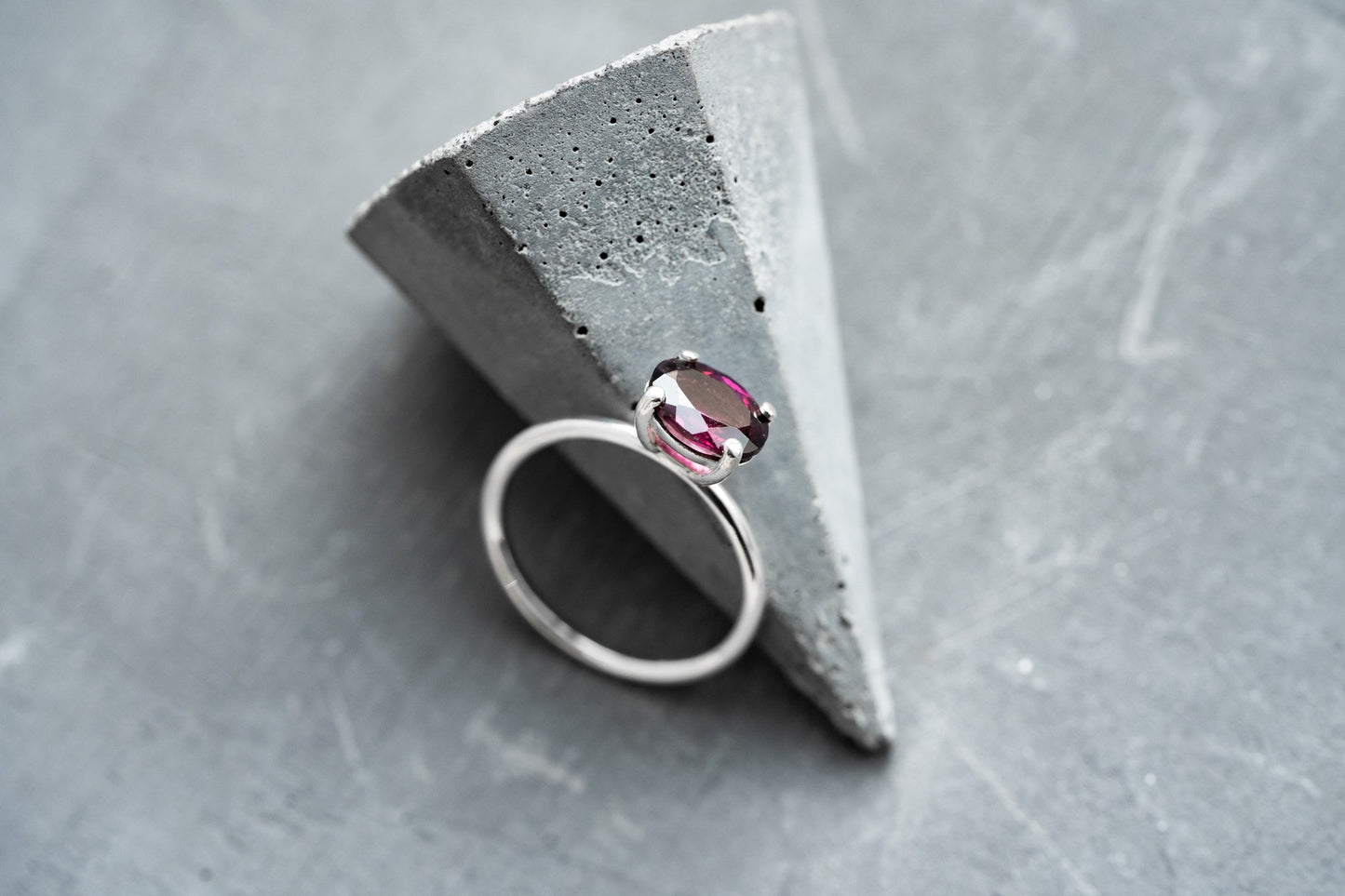 Ring "Shine" (gemstone 6*8 mm)