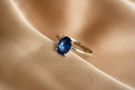 Ring "Shine" (gemstone 6*8 mm)