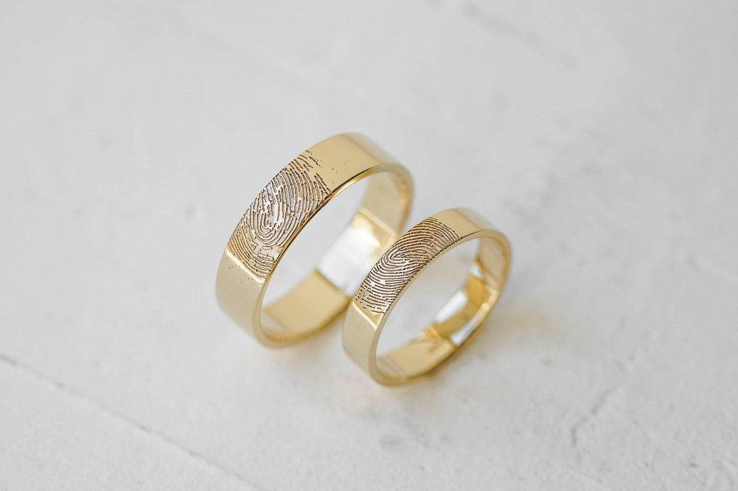 Wedding ring "Simple" (5.5 mm) with personalized fingerprint outside