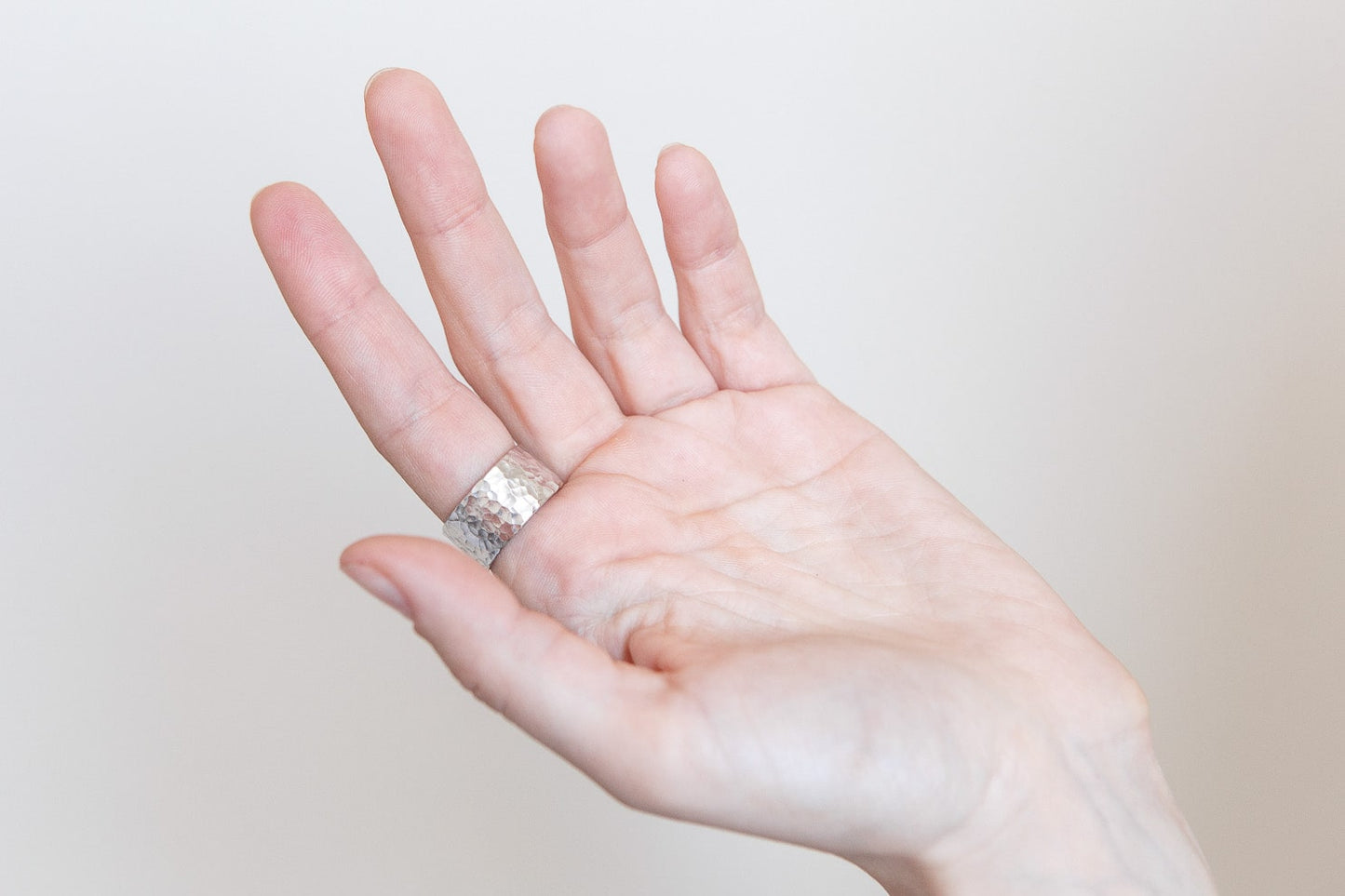 Ring "Simple" (10 mm) hammered