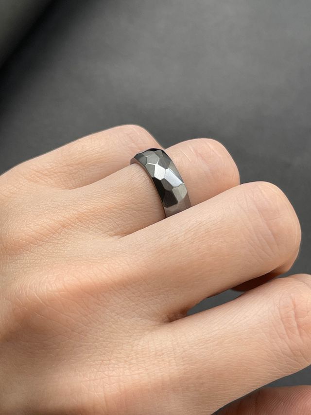 Ring "Small facets" (6 mm)