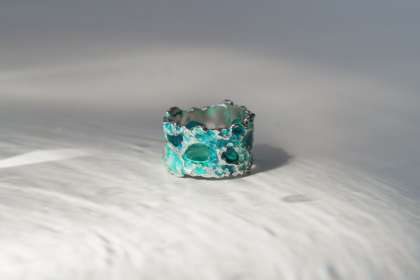 Ring "Storm" emerald (13 mm) light