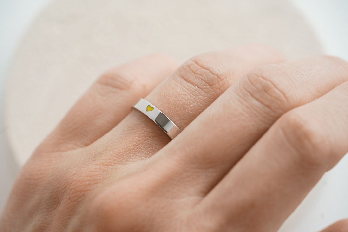 Engagement ring "Favorite Country" (3 mm) one heart