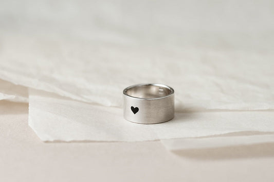 Ring "With Love" (10 mm; Black Heart)