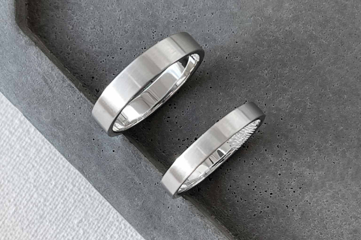 Wedding ring "Simple" (4 mm) with personalized fingerprint inside