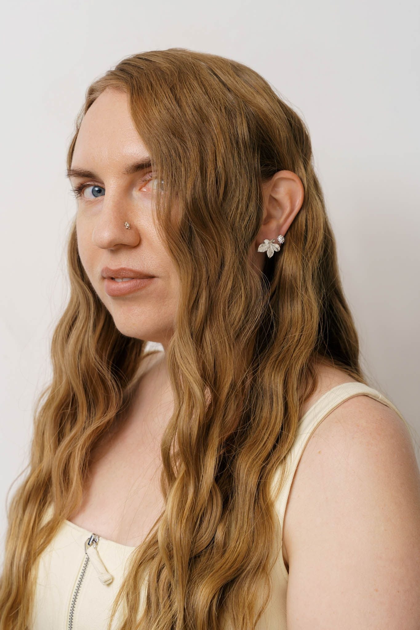 Earrings “Chestnut Leaf” (20 mm) light