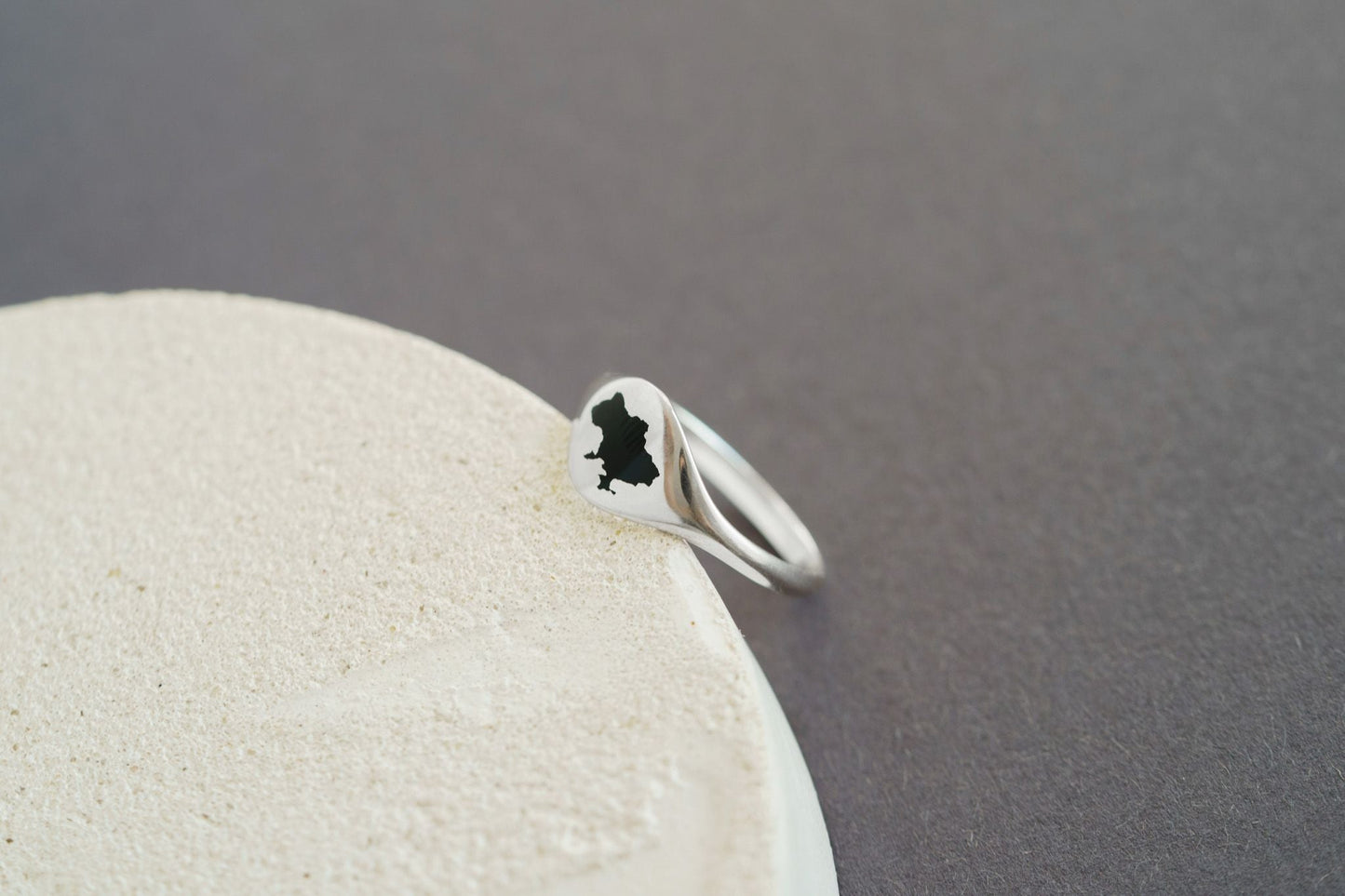 Signet ring "Native"
