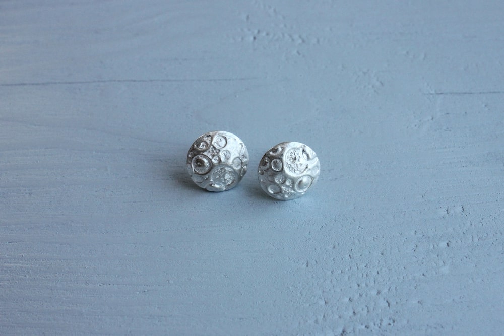 Stud earrings "Moon"