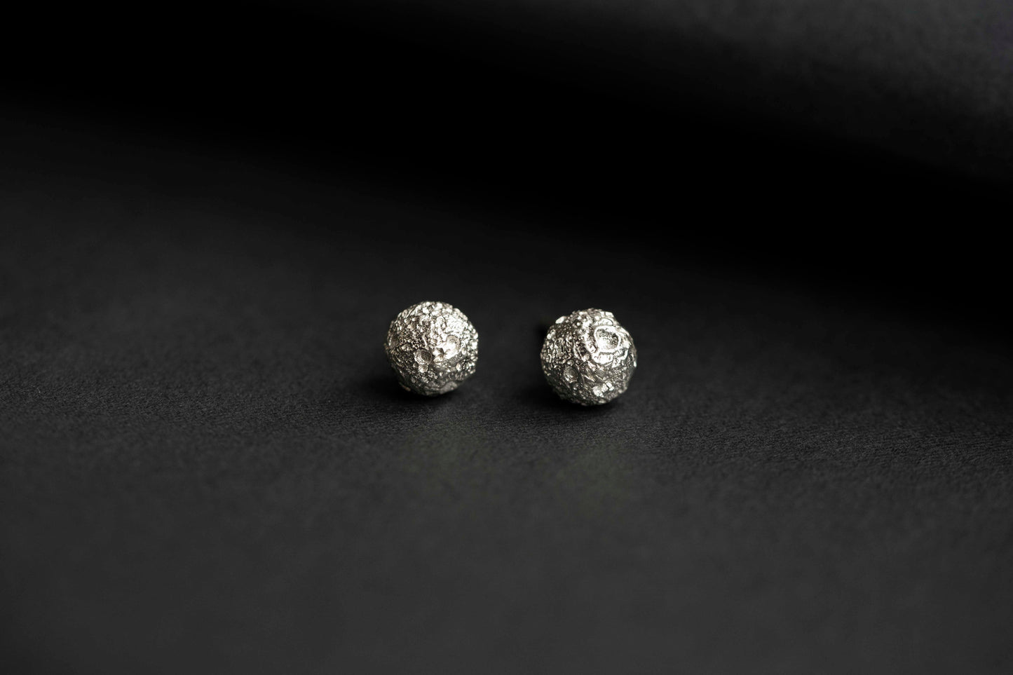 Stud earrings "Full moon" (8 mm)