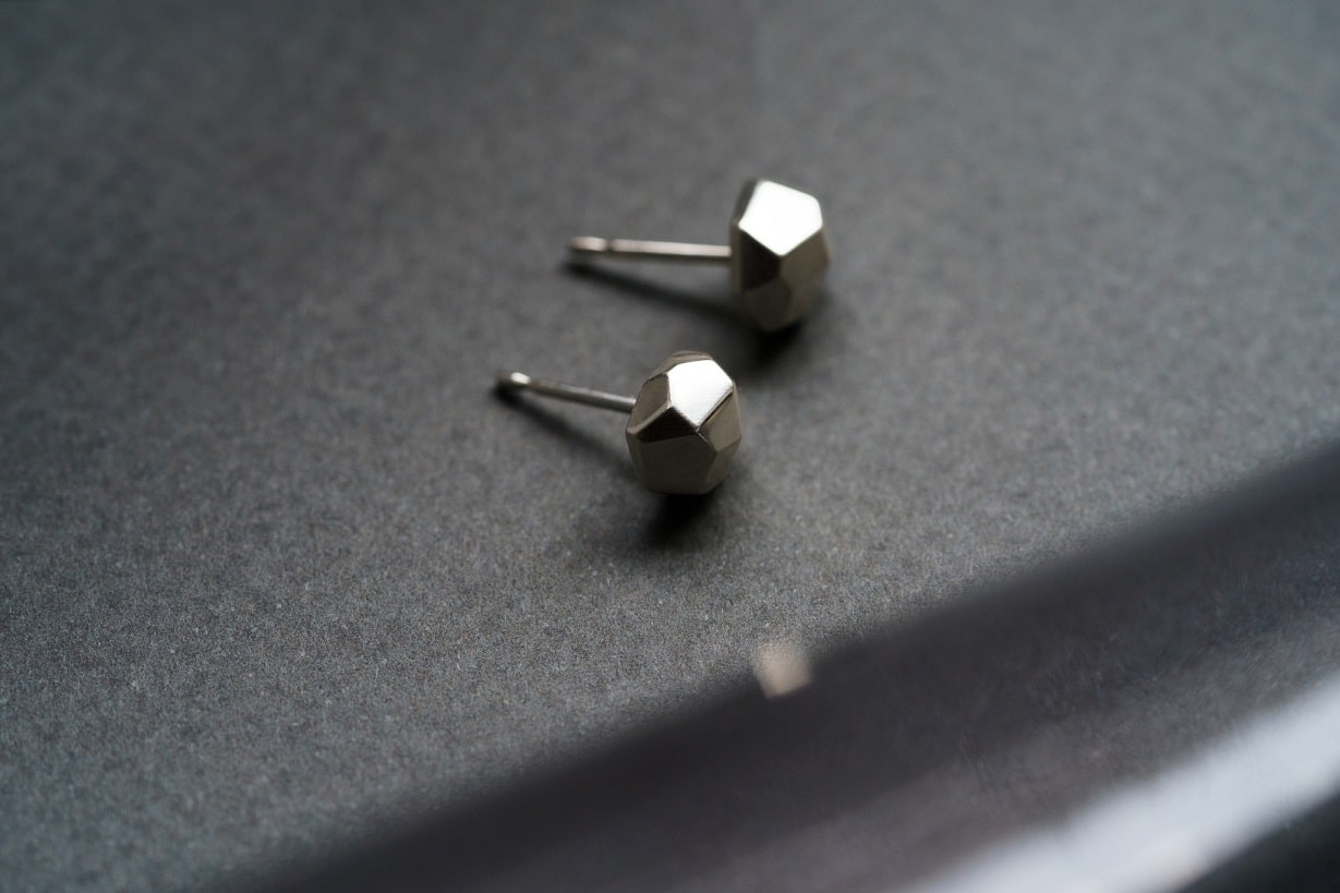 Stud earrings "Facets"