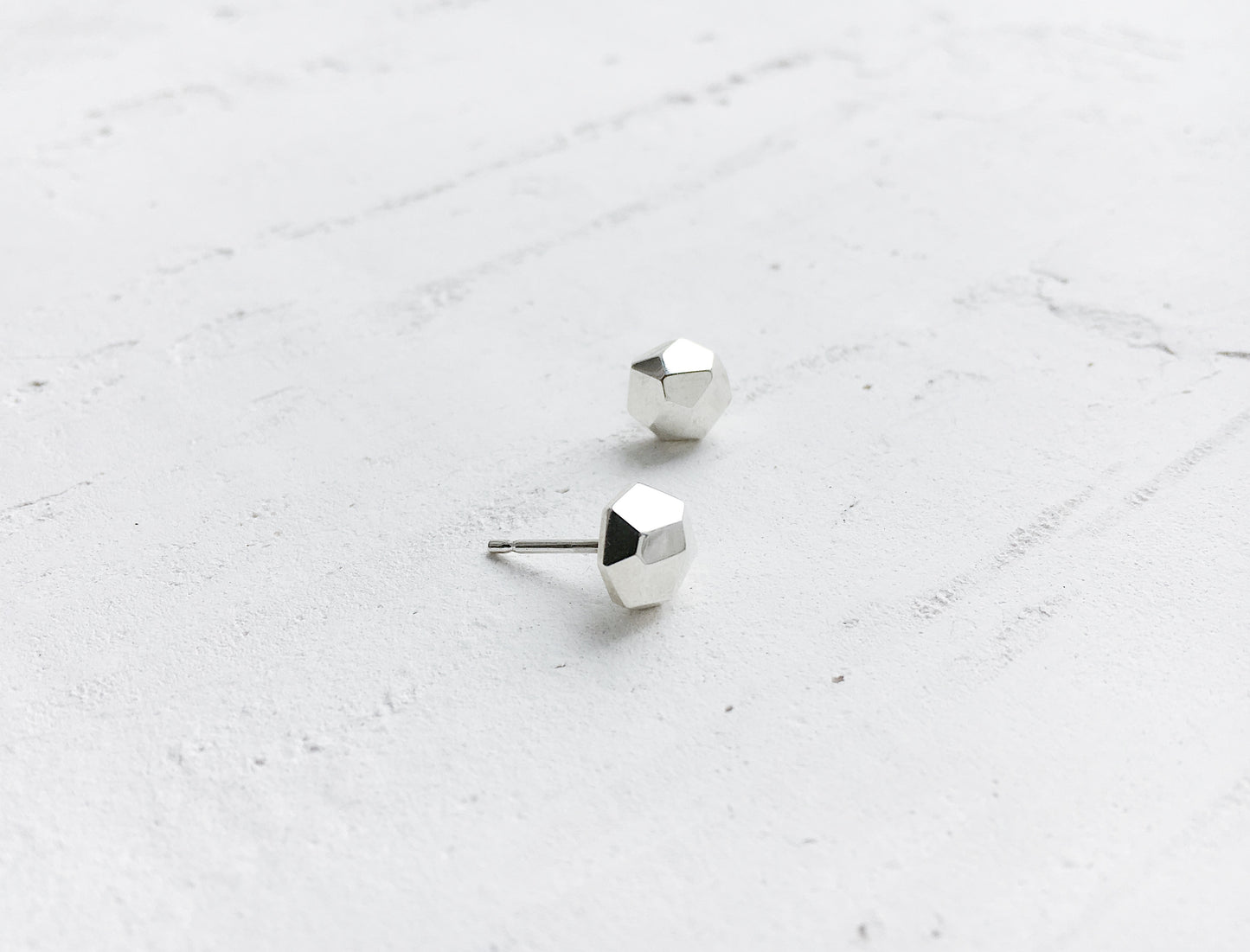 Stud earrings "Facets"
