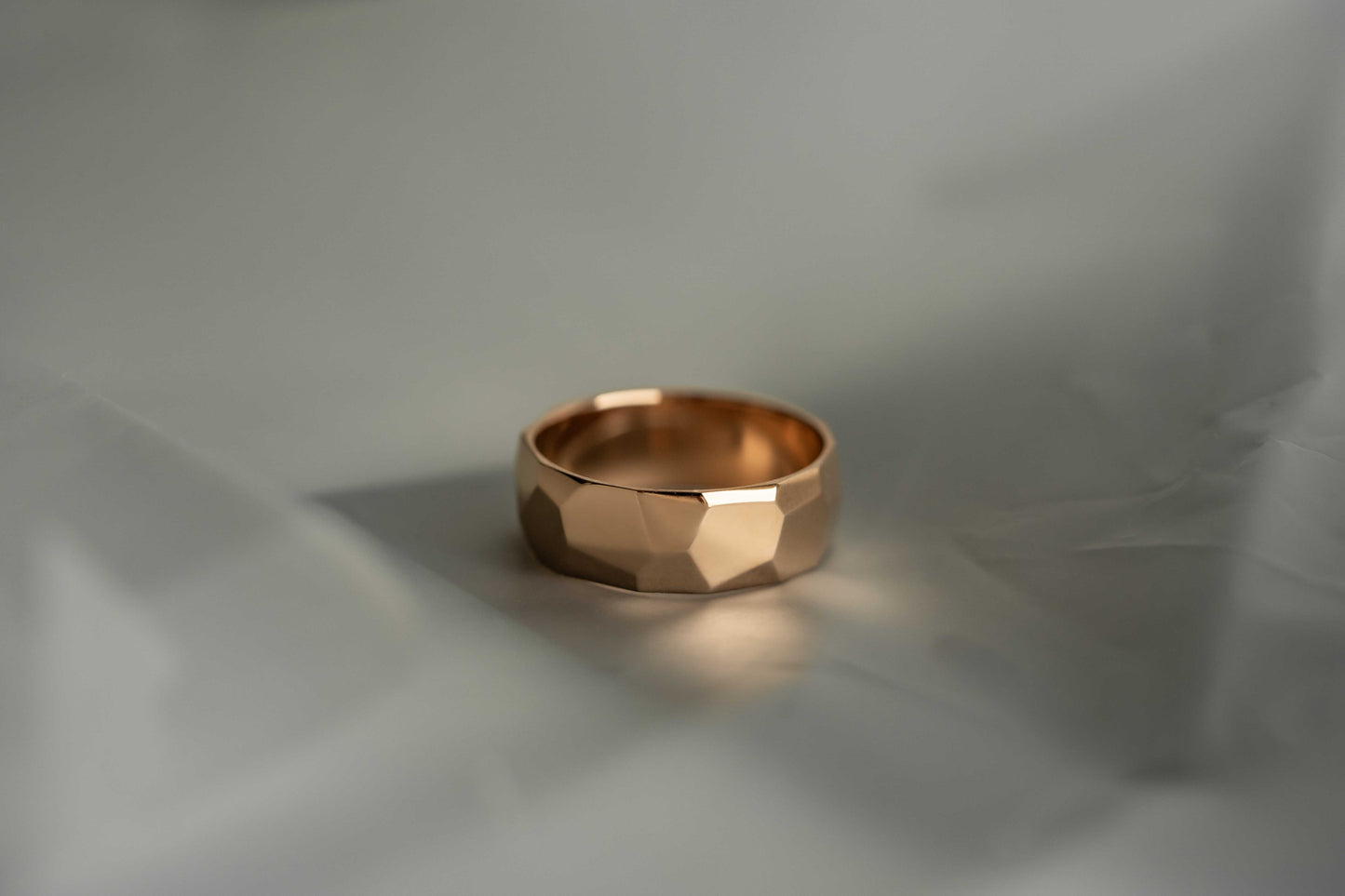 Wedding ring "Large Facets" (7 mm)