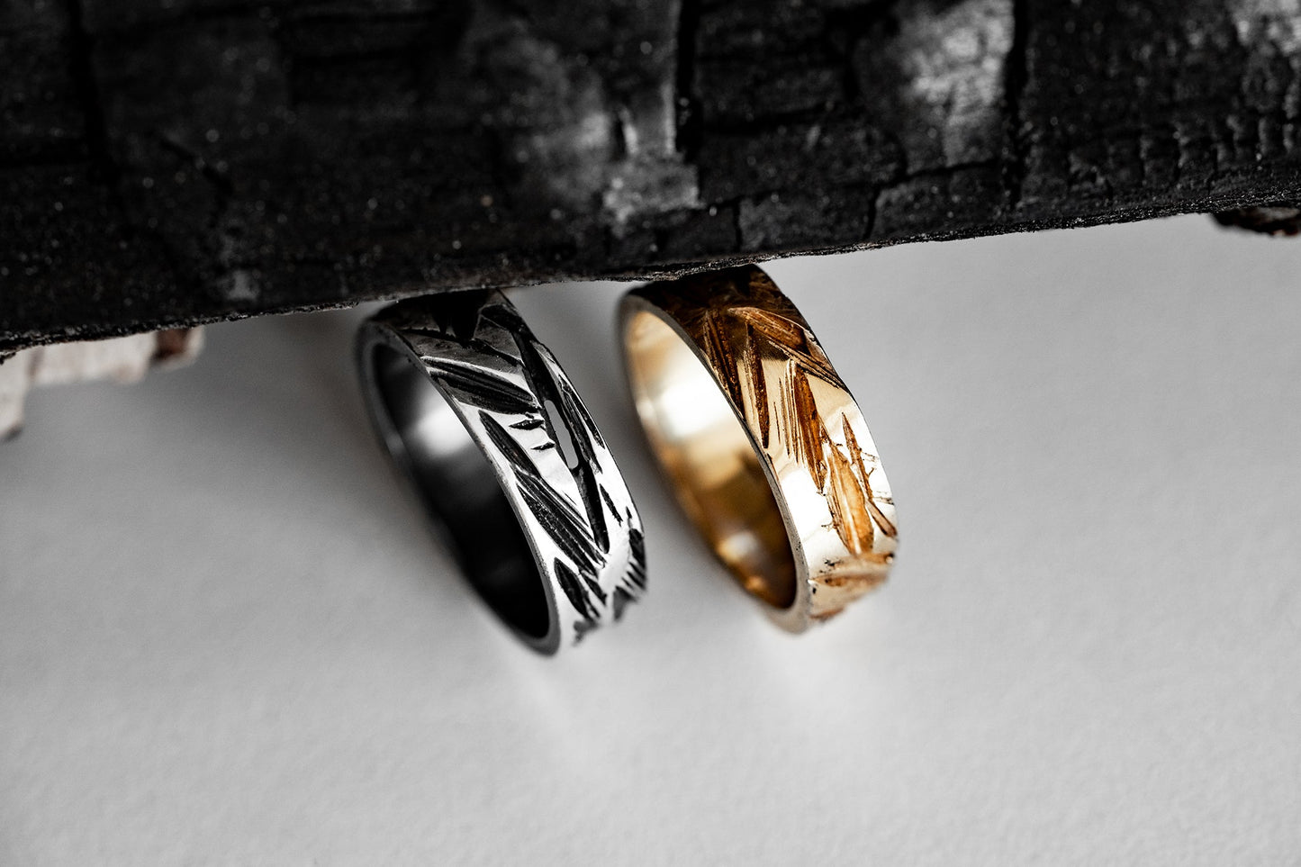 Wedding ring "Crushed Ice" light (5 mm)