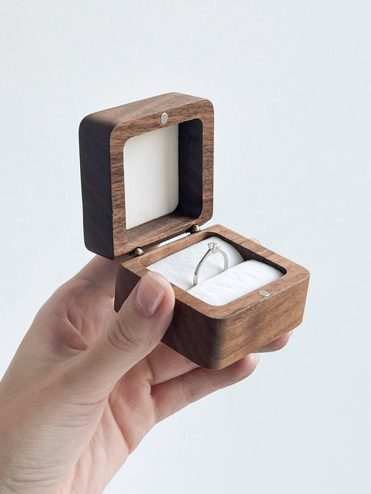 Wooden box for one ring (walnut color)