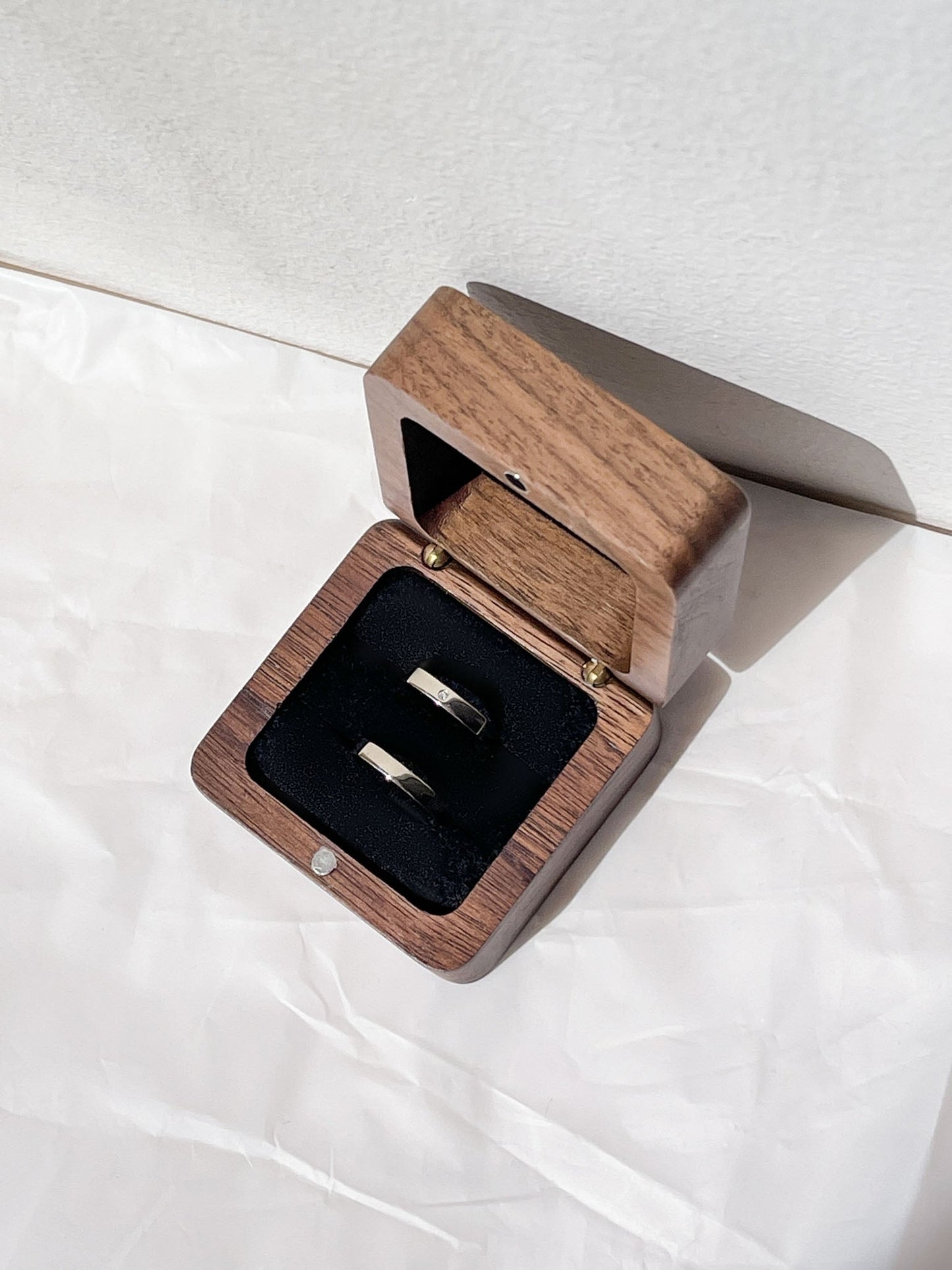 Wooden box for two rings (walnut color)