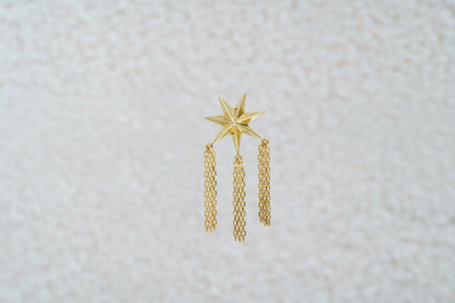 Mono earring "Guiding Star" with chains