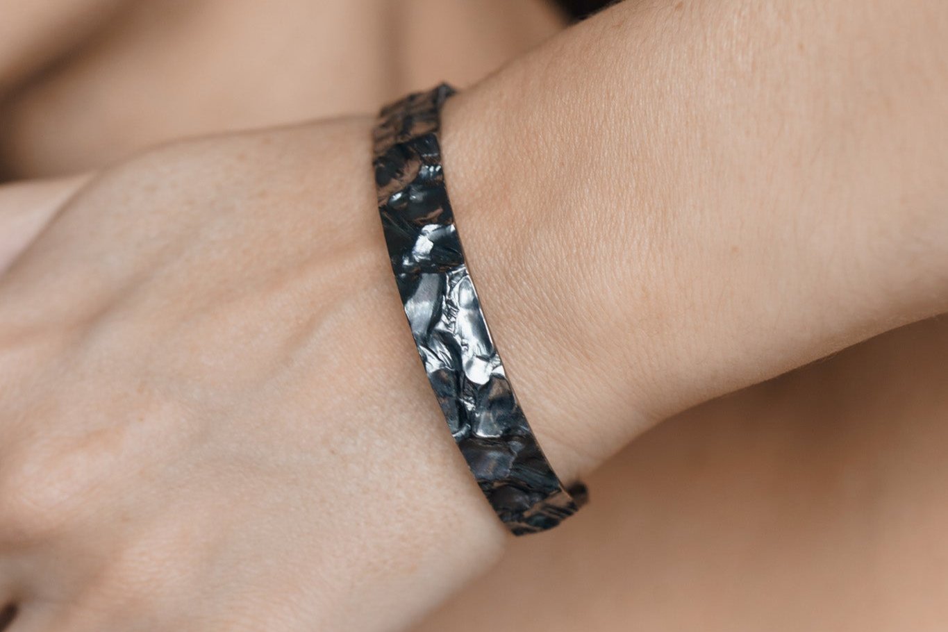 Bracelet "ANTHRACITE" (10 mm)