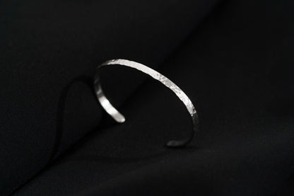 Bracelet "Simple" hammered glossy