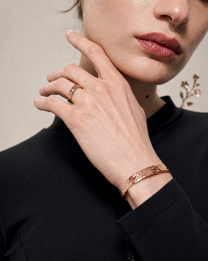 Bracelet "Simple" hammered glossy
