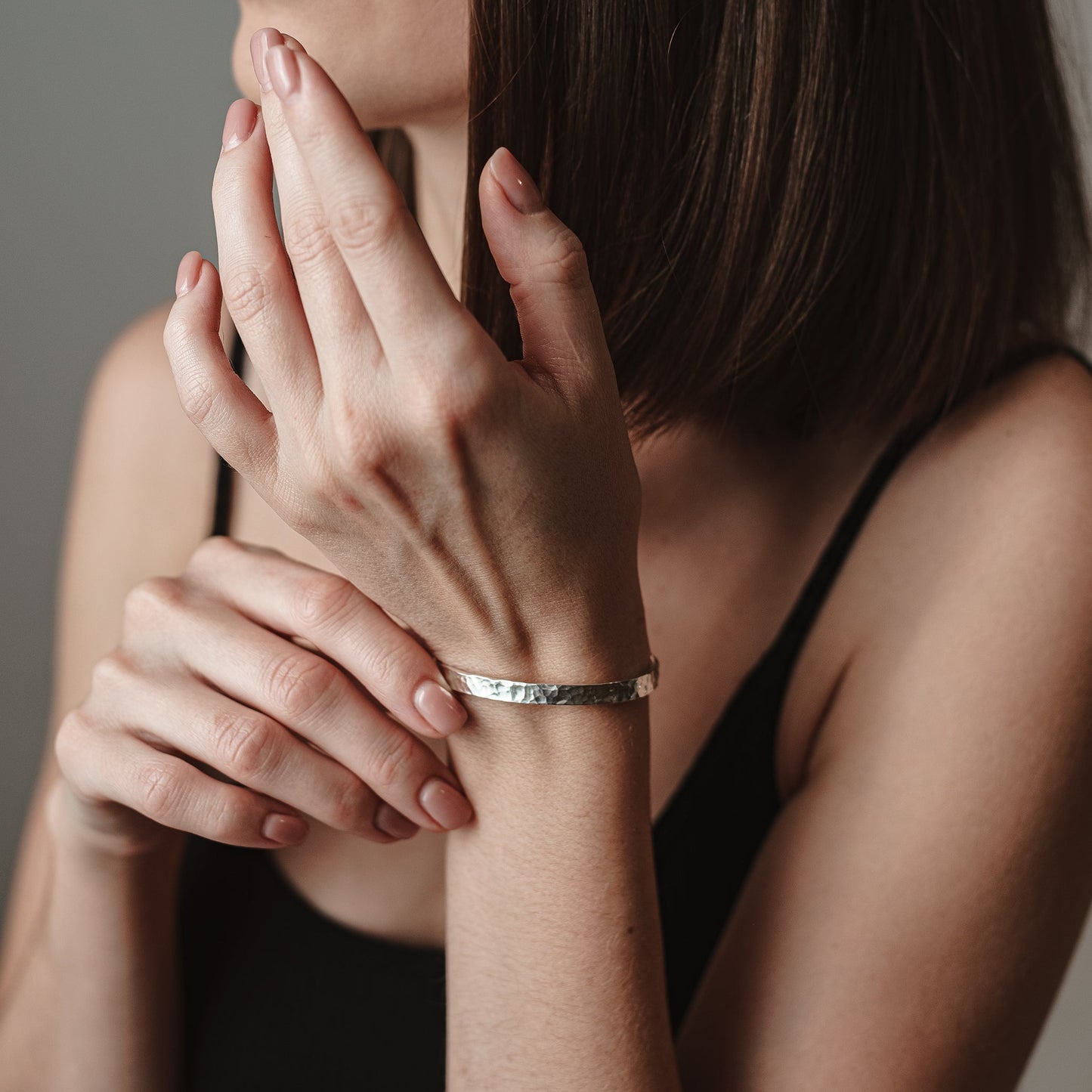 Bracelet "Simple" hammered glossy