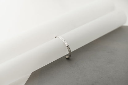 Bracelet "Simple" hammered glossy