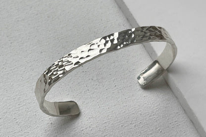 Bracelet "Simple" hammered glossy