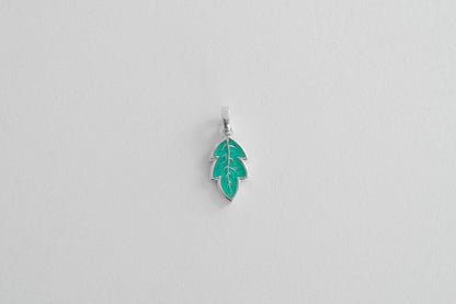 Pendant on the neck "Breath of my forest"