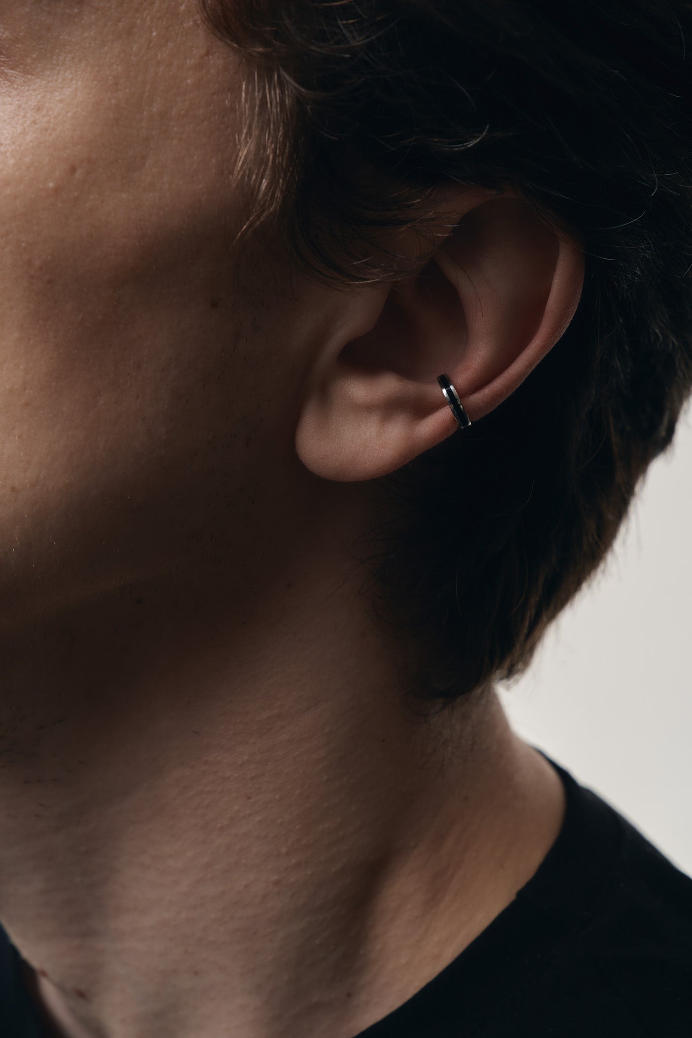 Cuff "Stripe" with black enamel