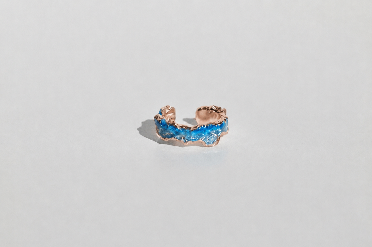 Cuff "Wave" (4 mm) blue