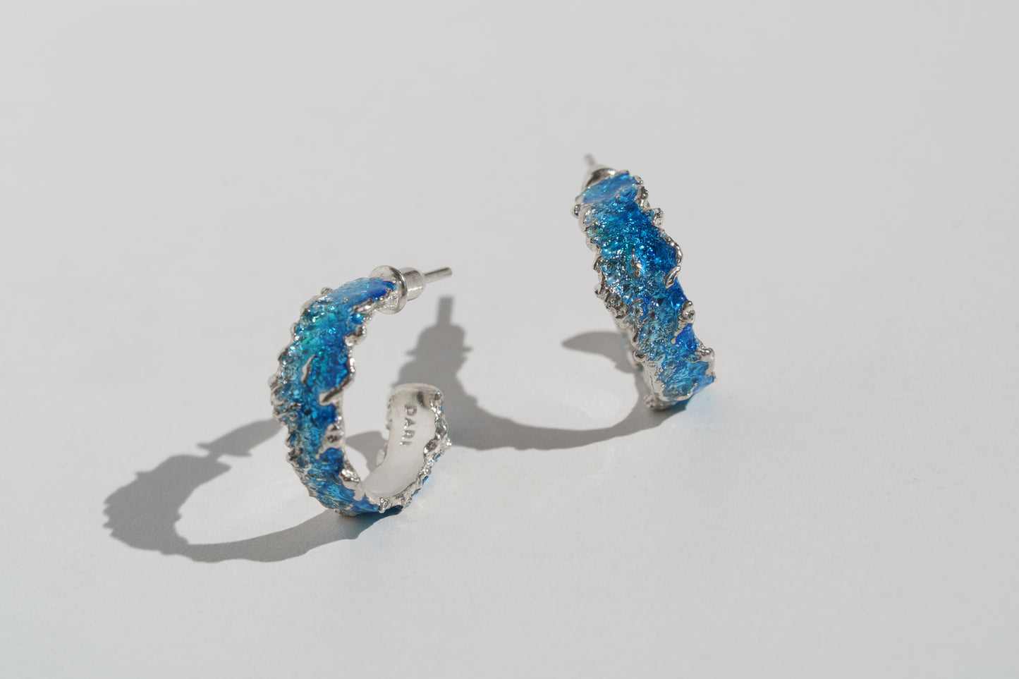 Congo earrings "Wave" (6 mm/20 mm) blue