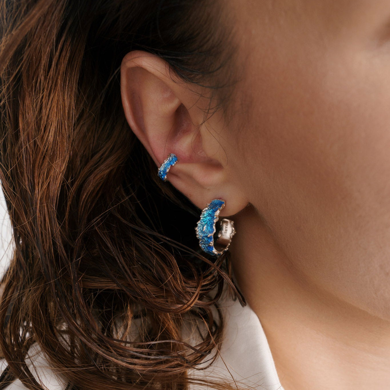 Cuff "Wave" (4 mm) blue
