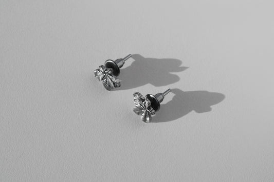 Earrings “Chestnut Leaf” (10 mm) blackened