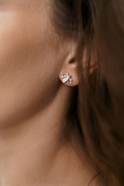 Earrings “Chestnut Leaf” (10 mm) light