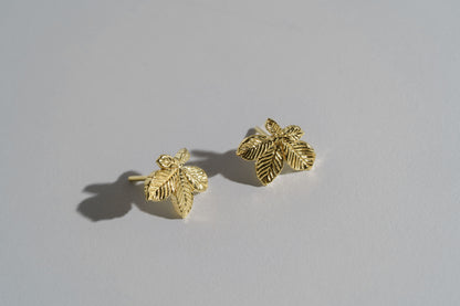 Earrings “Chestnut Leaf” (15 mm) light