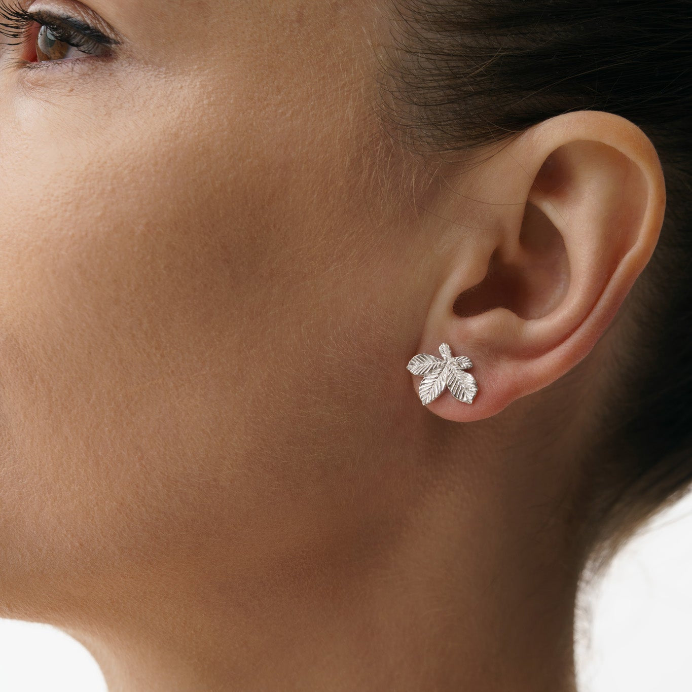 Earrings “Chestnut Leaf” (15 mm) light