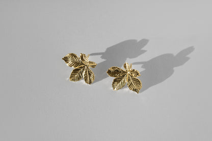 Earrings “Chestnut Leaf” (20 mm) light