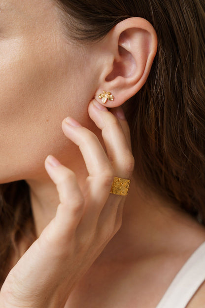 Earrings “Chestnut Leaf” (10 mm) light