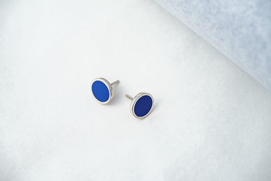 Stud earrings "Circle" (12 mm) with blue enamel