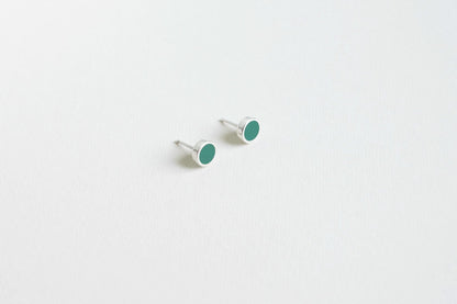Stud earrings "Circle" (8 mm) with enamel
