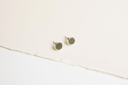 Stud earrings "Circle" (8 mm) with enamel