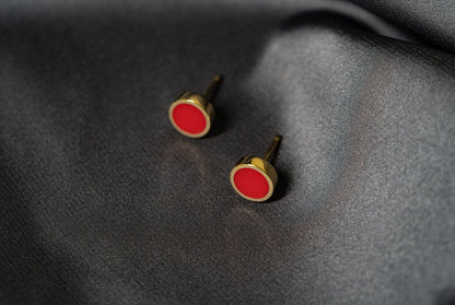 Stud earrings "Circle" (8 mm) with enamel