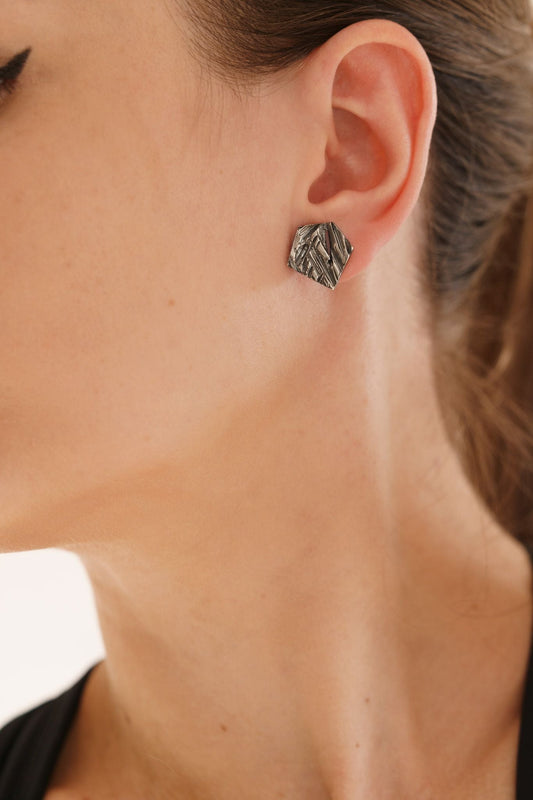 Earrings “Crushed Ice” (14×14 mm) blackened