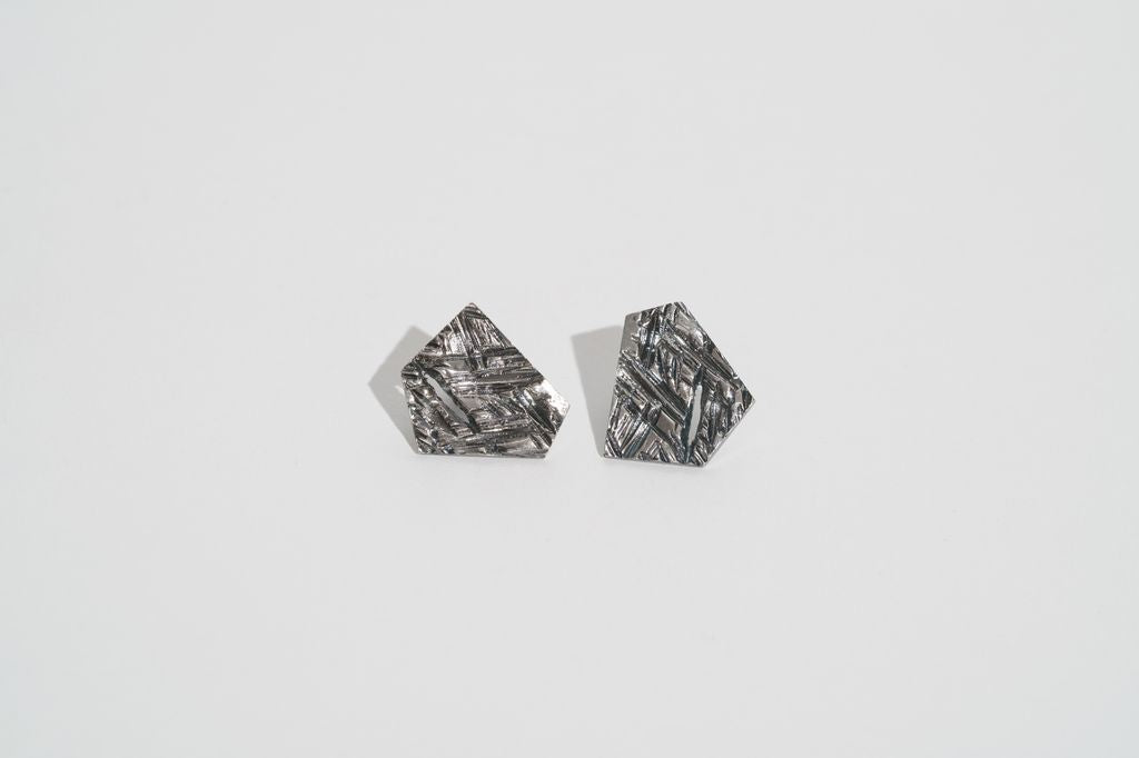 Earrings “Crushed Ice” (17×20 mm) blackened