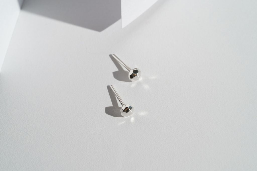 Stud earrings "Facets" mini