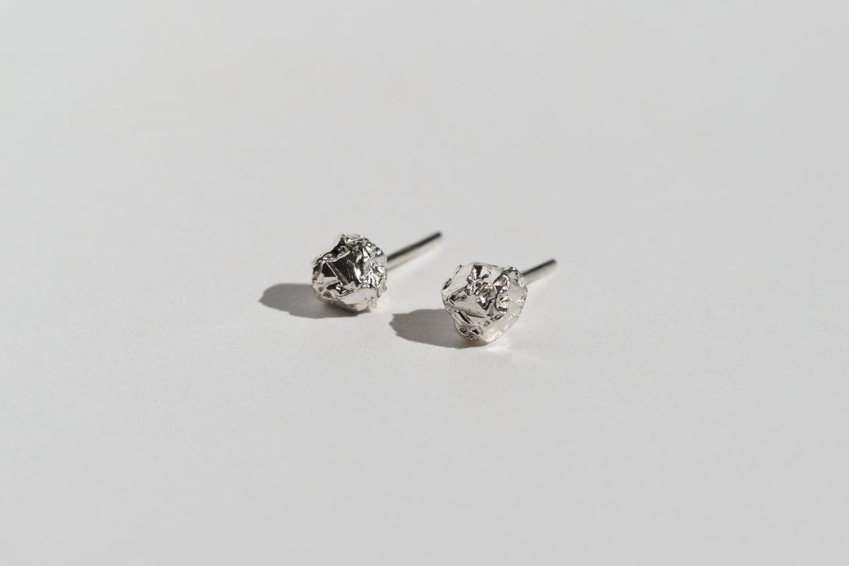 Stud earrings "Meteor" light