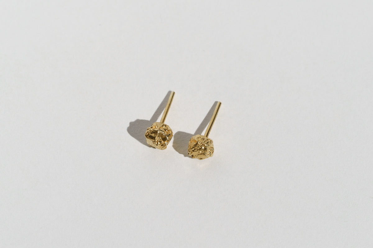 Stud earrings "Meteor" light