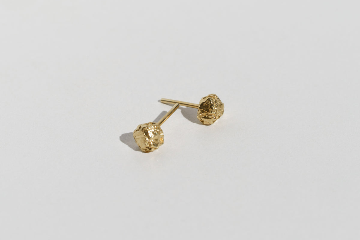 Stud earrings "Meteor" light